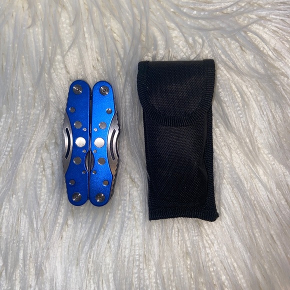 Multi Tool - Picture 1 of 3